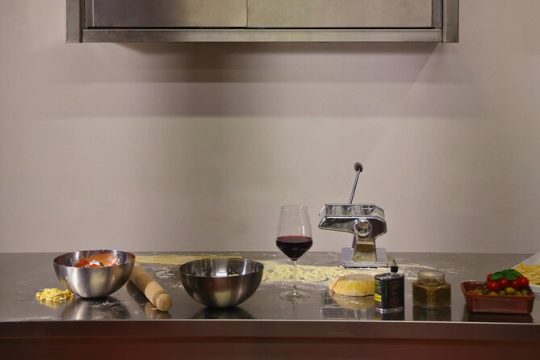 Convivial EVOO Meal in the Florentine Countryside