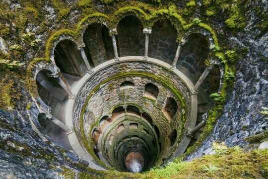 Self-Guided Tour Explore the Quinta da Regaleira