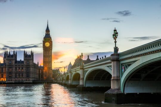 London Sights and Sounds on Christmas Day with Sung Eucharist