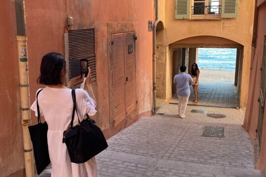 2 hours - Private tour of Saint Tropez with a local guide!