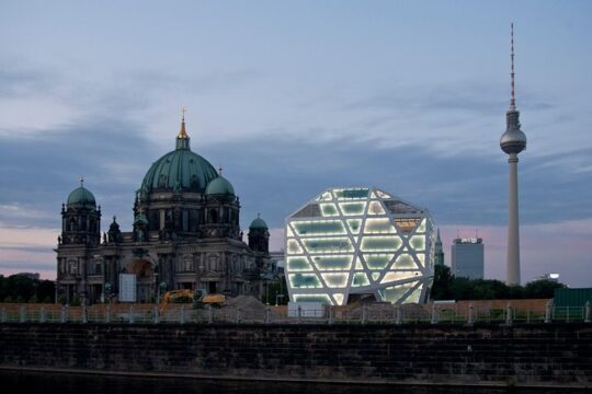 Berlin City Of Lights PhotoWalk Tour
