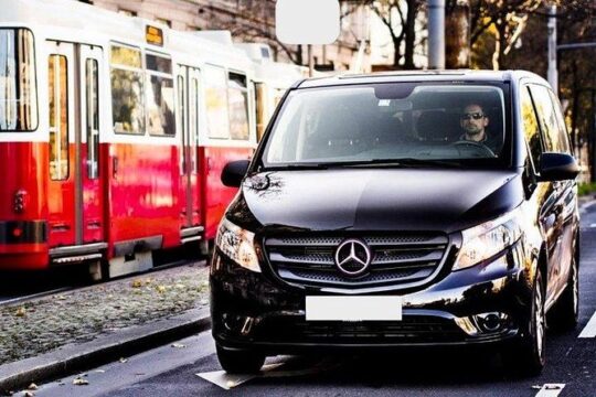 Private Transfer Prague to Salzburg with 2h stop in Krumlov in a Sanitized Car