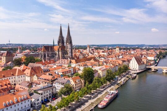 Private Tour from Munich to Regensburg, Danube Cruise with Traditional Lunch