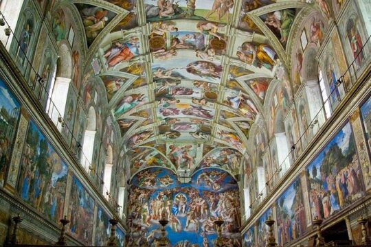 Vatican Museums Private Tour: Sistine Chapel and Necropolis Scavi