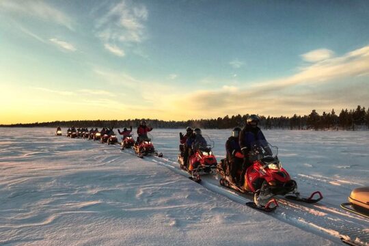Snowmobile Safari 2h