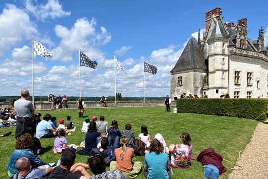 2 Day Private Tour in Asnières Sur Seine with Hotel Accommodation
