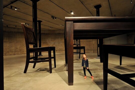 London Tate Modern Art Gallery Private Tour for Kids & Families