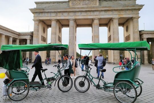 VIP Unic Berlin Rickshaw Historical Highlights by Evening/Night