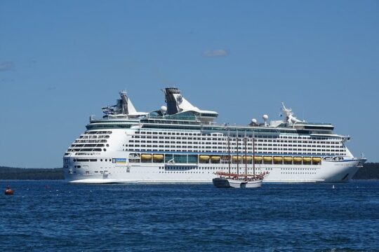 Private transfers to/from Portsmouth Int'l Port and London Heathrow Airport