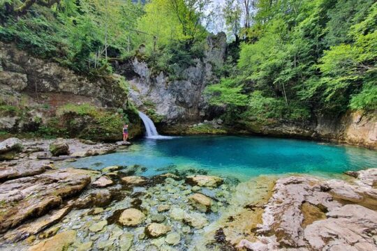 Hiking tour of Theth & Blue Eye in 2 days