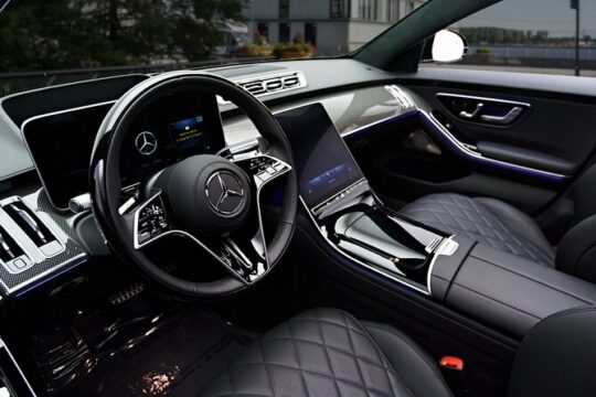 Private Transfer London Heathrow Airport to or from London City