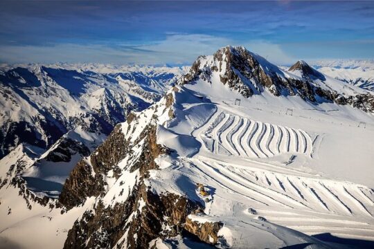 Private Skiing in the Alps with Salzburg and Hallstatt from Vienna