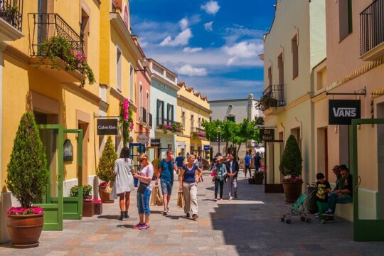 Private Transfer from Barcelona to La Roca Shopping Village