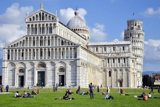 Pisa and Lucca from the Livorno Cruise Port