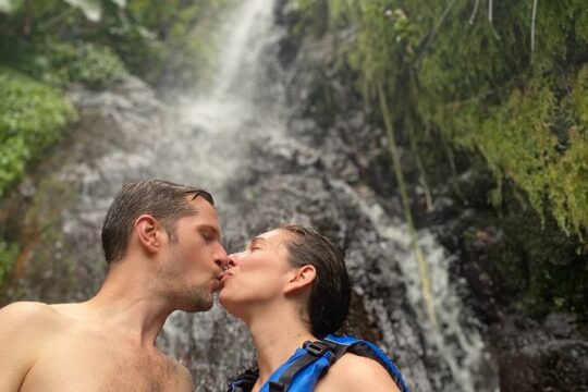Full-Day Tinajas Hiking to El Yunque Rainforest with Transport