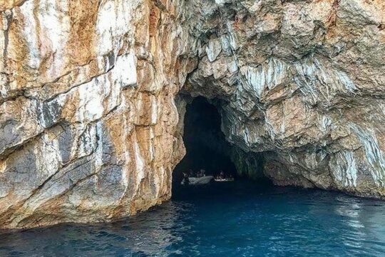 Private tour:Blue Cave,Mamula Island, Submarine Tunnel, Our Lady of the Rock(3h)