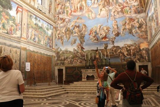 Night Hours Vatican Tour group tour