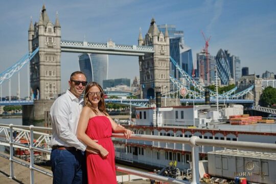 London Tower Bridge private professional photo shoot 60min