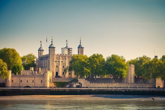 Tower of London Fully Guided Private Tour