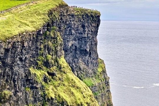 Dublin To Cliffs Of Moher Private Luxury Car Full Day Sightseeing Tour
