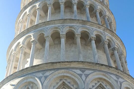 Have fun with private transfer from Florence to the Cinque Terre