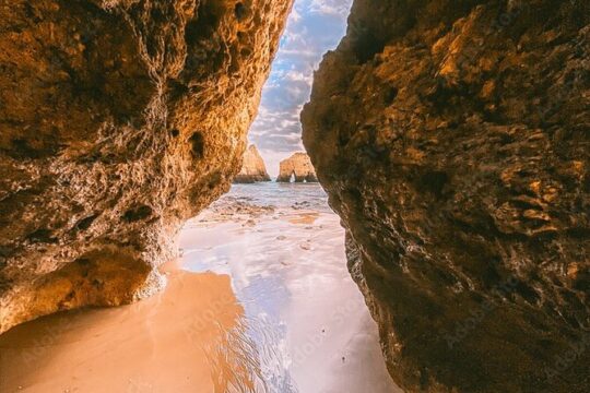 Private Transfer Lisbon-Algarve(vice versa) with excursion(option)