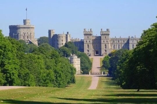 Heathrow Airport Arrival To Southampton Via Windsor Castle