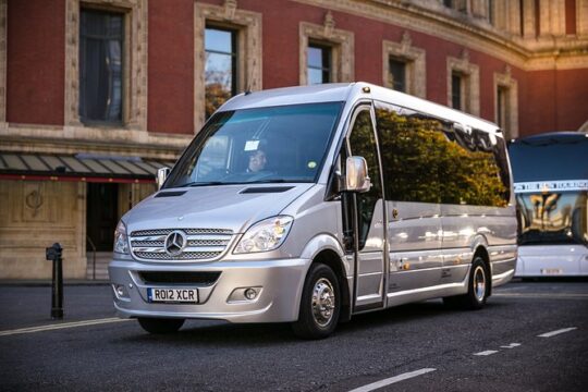Private Minibus Transfer: Luton Airport to Central London
