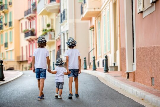 Kid Friendly Bari City Private Guided Tour for Families