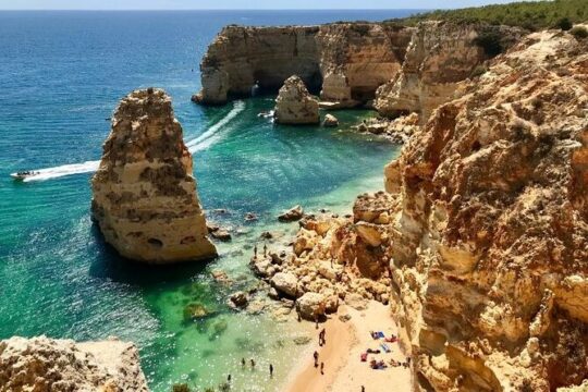 Lisbon to Algarve via Évora's Wonders | Premier Private Transfer