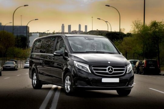 Private Luxury Van from London Luton Airport to Central London