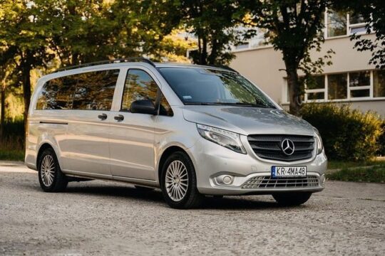 Krakow: Private Transfer to/from Budapest