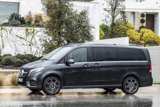 Departure Private Transfer from Lisbon City to Lisbon airport LIS by Luxury Van