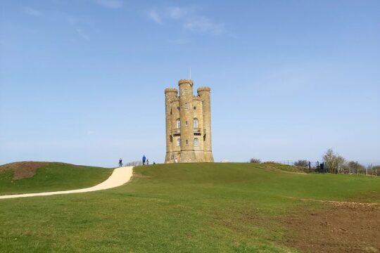 Broadway Tower Walk in Cotswolds and Cream Tea