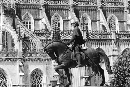 Private Tour "The Templars Treasure" to Tomar, Batalha and Alcobaça from Lisbon