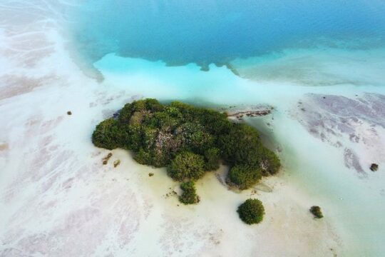Private - Bacalar sailing across the mesmerizing waters