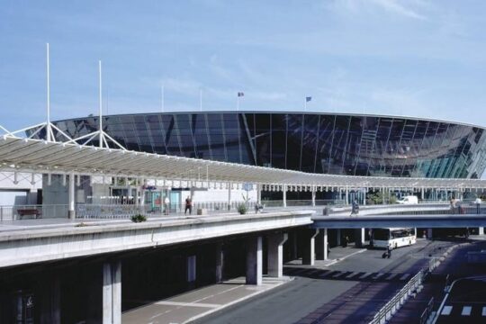 Private Arrival Transfer: Nice Airport to Antibes 2023