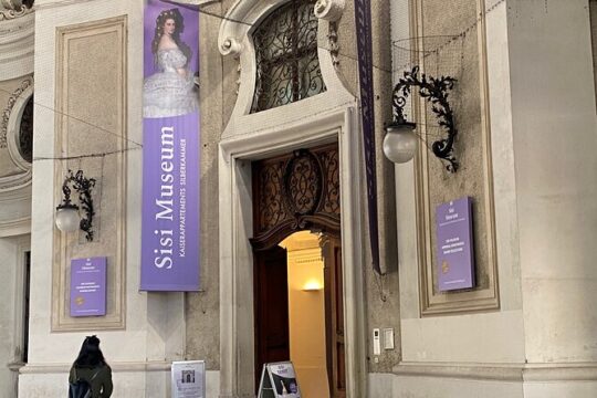 2-Hour Guided Tour in the Footsteps of Princess Sissi in Vienna