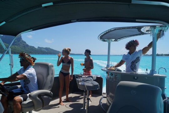 Toa Boat Bora Bora Private Lagoon tour with Lunch on Entertainer Bar Boat