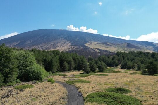 Mt.Etna: All around on E-bike