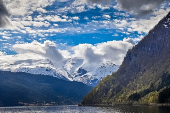 Private Guided Hardanger Fjords and Waterfalls tour