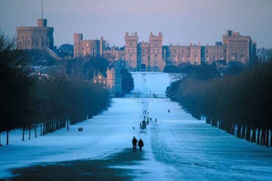 Windsor, Bath, Stonehenge and Salisbury on Boxing Day