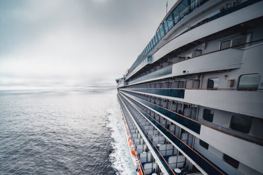 Private transfers to/from London Int'l Tilbury Port and London City Airport