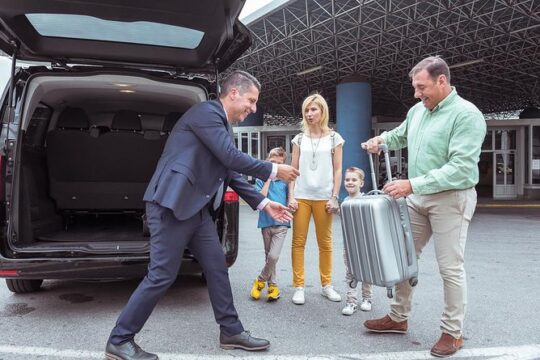 Paris Private Airport Transfer with English Speaking Driver