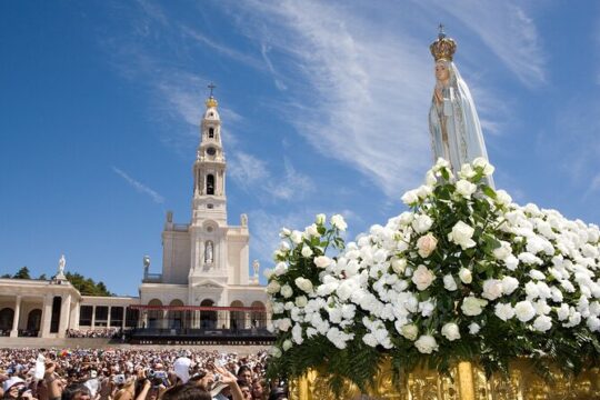 Half-day excursion for small groups in Fatima from Lisbon