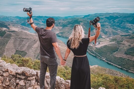 Porto: Douro Valley Private Wine Tour, Lunch & Cruise