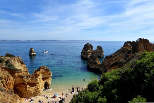 Private transfer from Lisbon to Lagos with 2 hours sightseeing