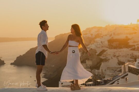 Santorini Photoshoot in Oia