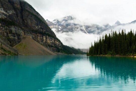 Lake Louise and Lake Moraine Private Tour