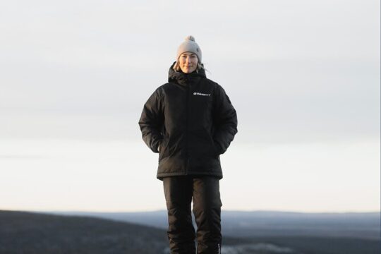 Rovaniemi: Winter Clothing Rental with Snow Boots and Gloves